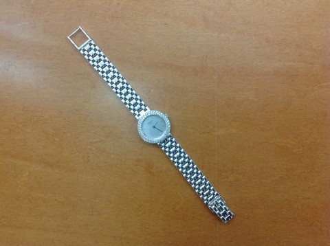 ショパールのレディース腕時計を買取りいたしました☆サムネイル