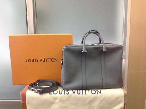 ルイヴィトンのメンズバッグを買取りました☆サムネイル